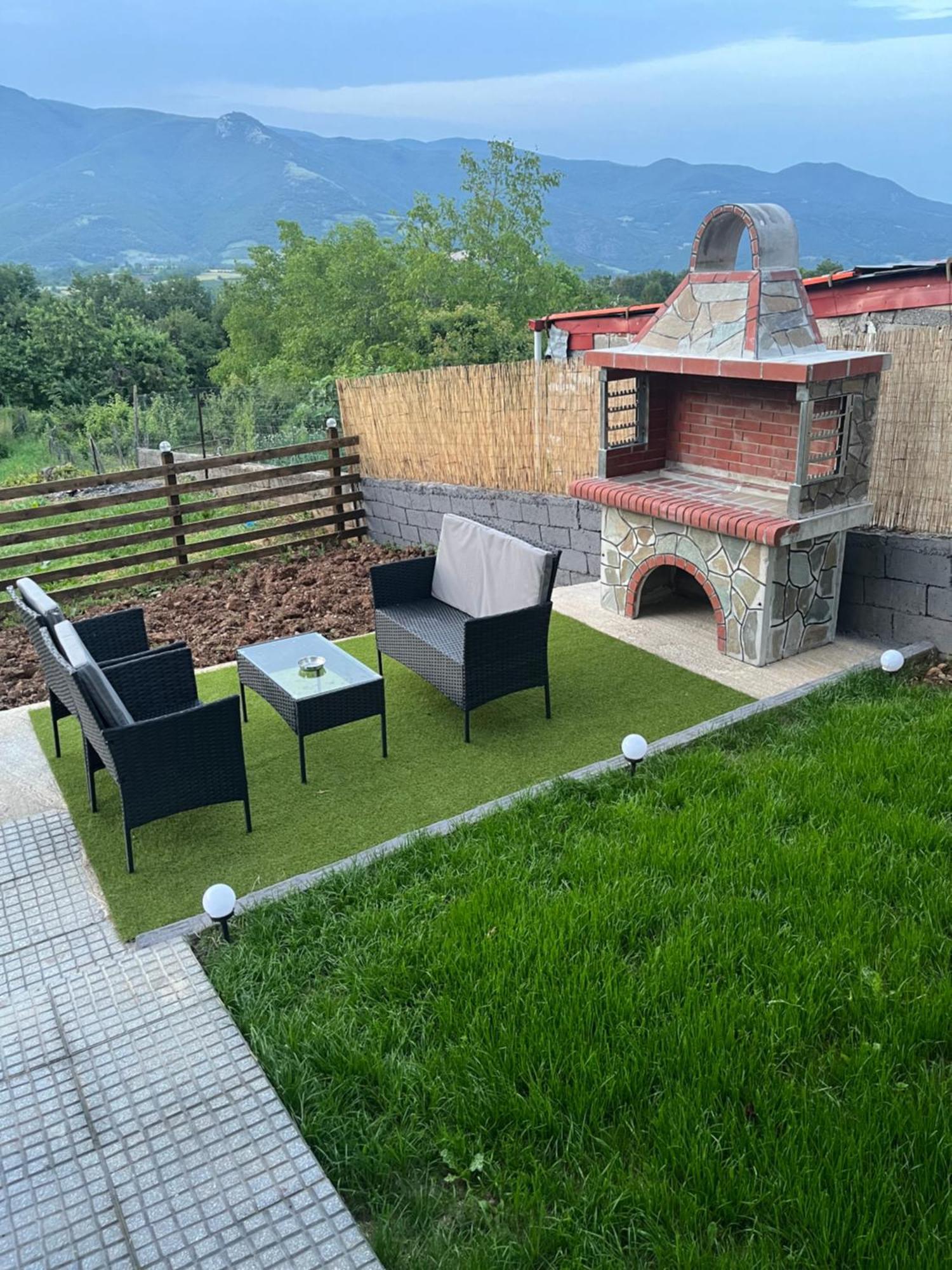 Elatovillage